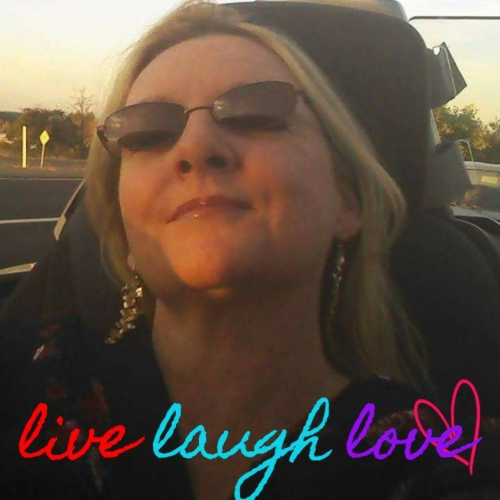 Meet your Posher, Nikki